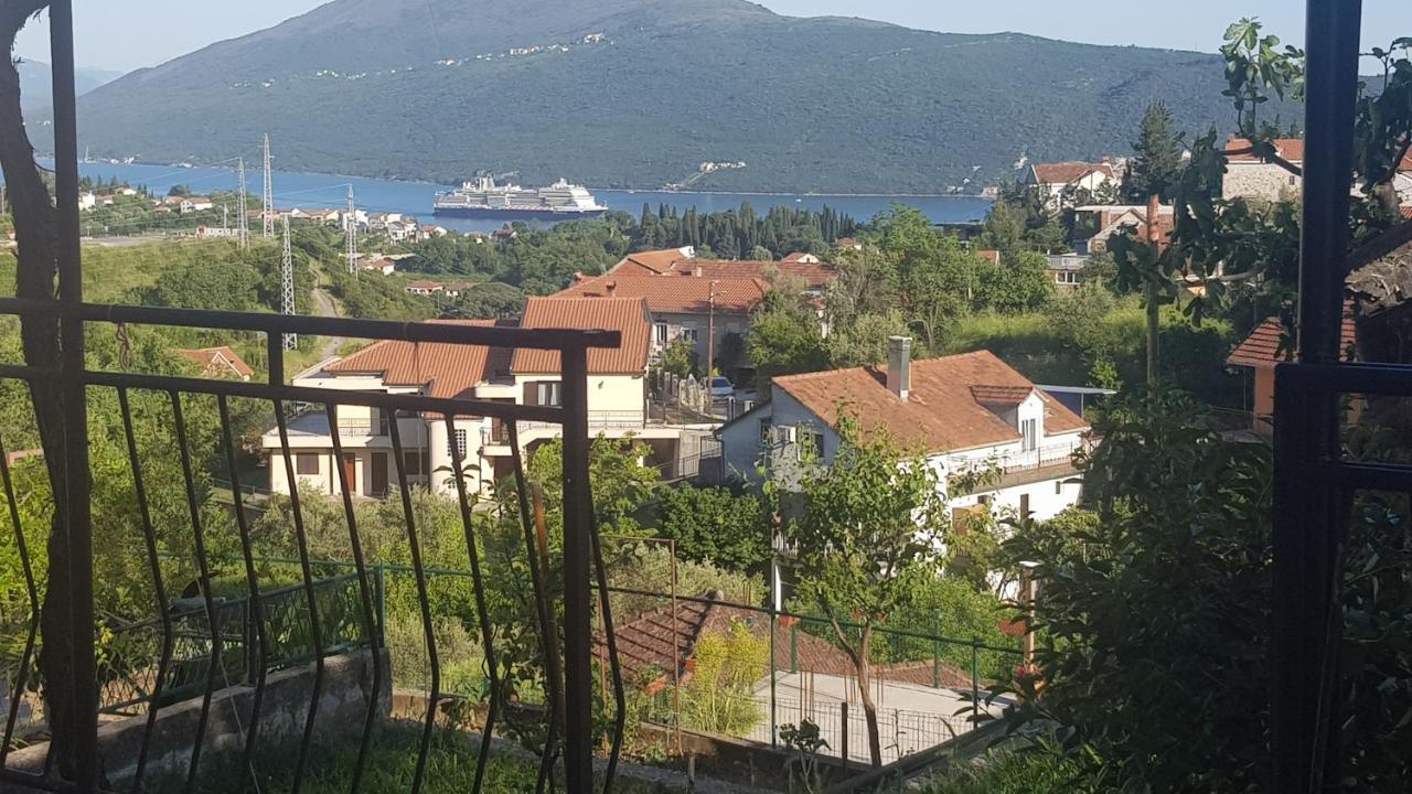 Apartment Lidija ヘルツェグ・ノヴィ エクステリア 写真